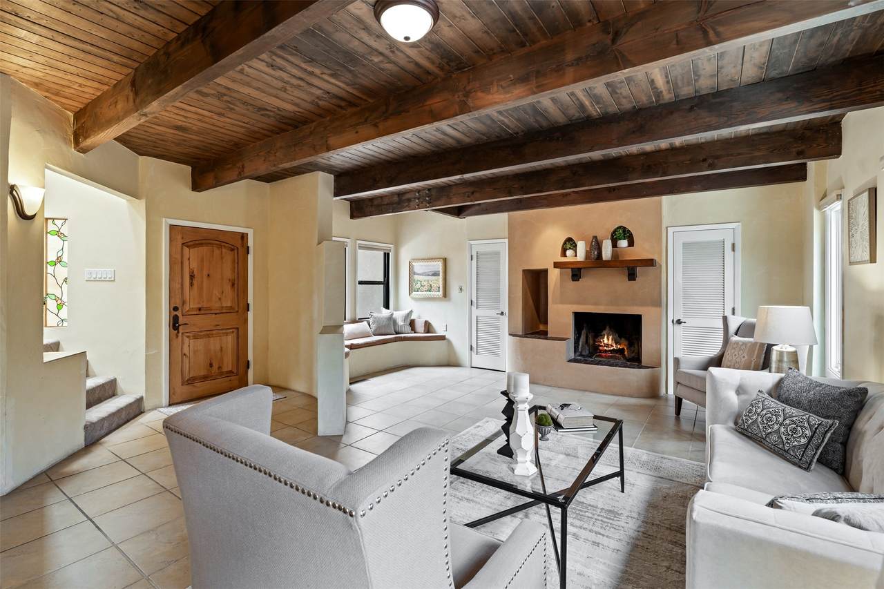 3046 Plaza Blanca - Photo 1