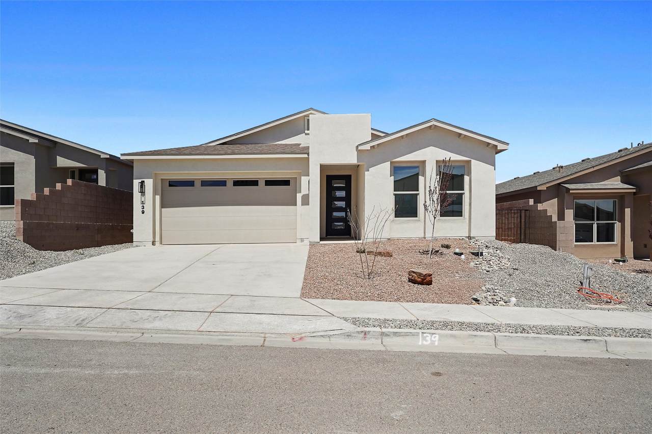 85 Cadena Boulevard - Photo 1