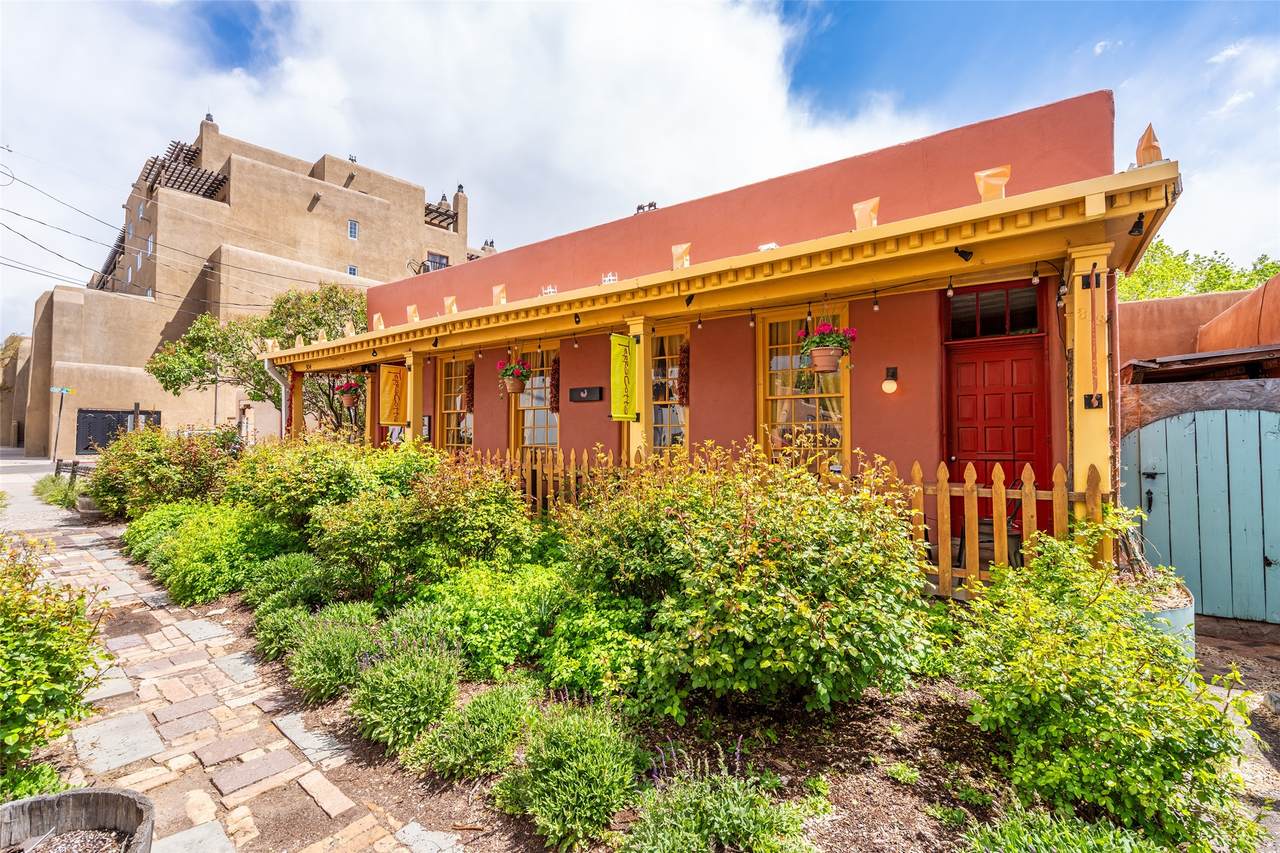 304 Johnson - Photo 1