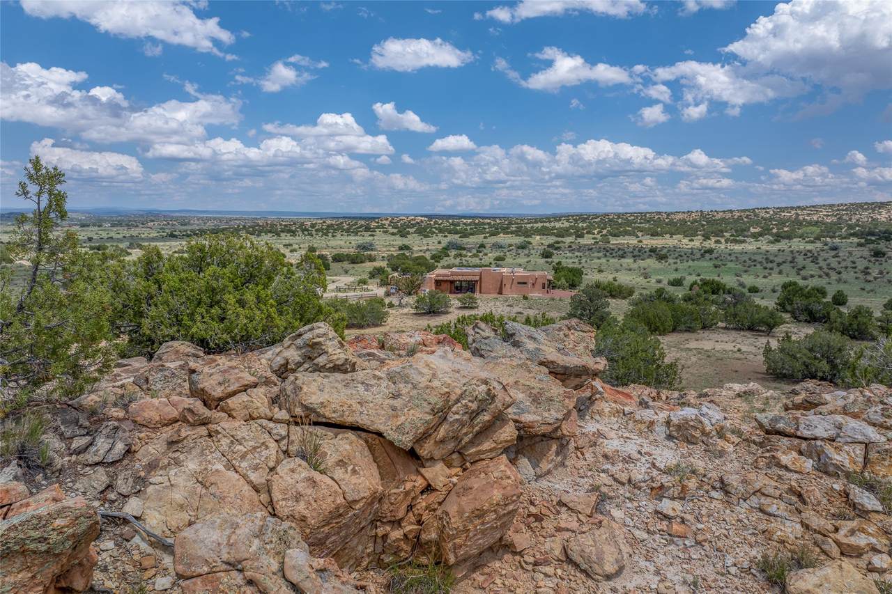https://bt-photos.global.ssl.fastly.net/santafe/1280_boomver_1_202502281-2.jpg