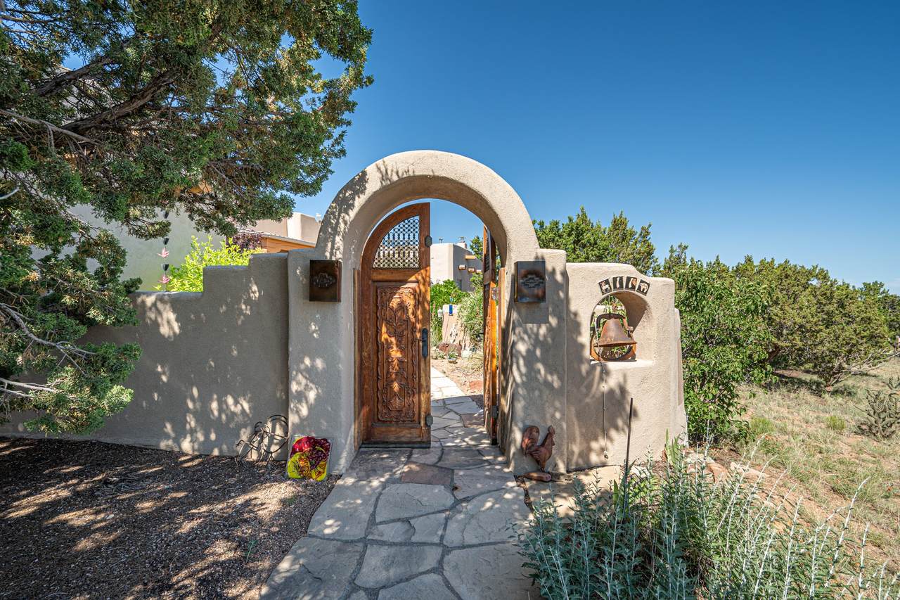 11 Chapala Road - Photo 1
