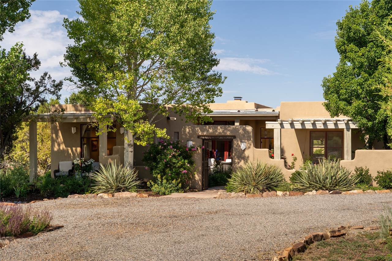 4 Paseo Del Coyote - Photo 1