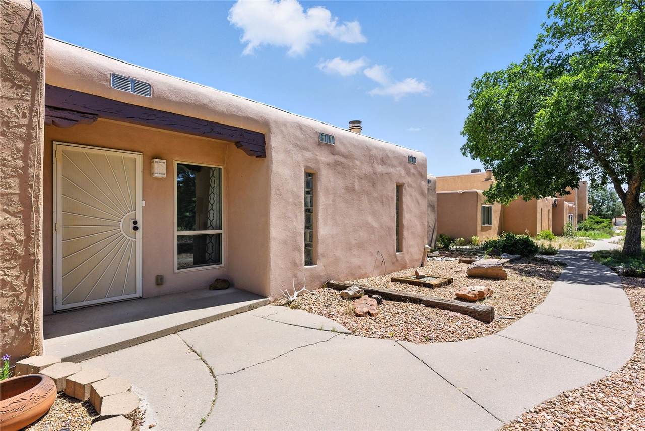 375 Cheryl Court - Photo 1