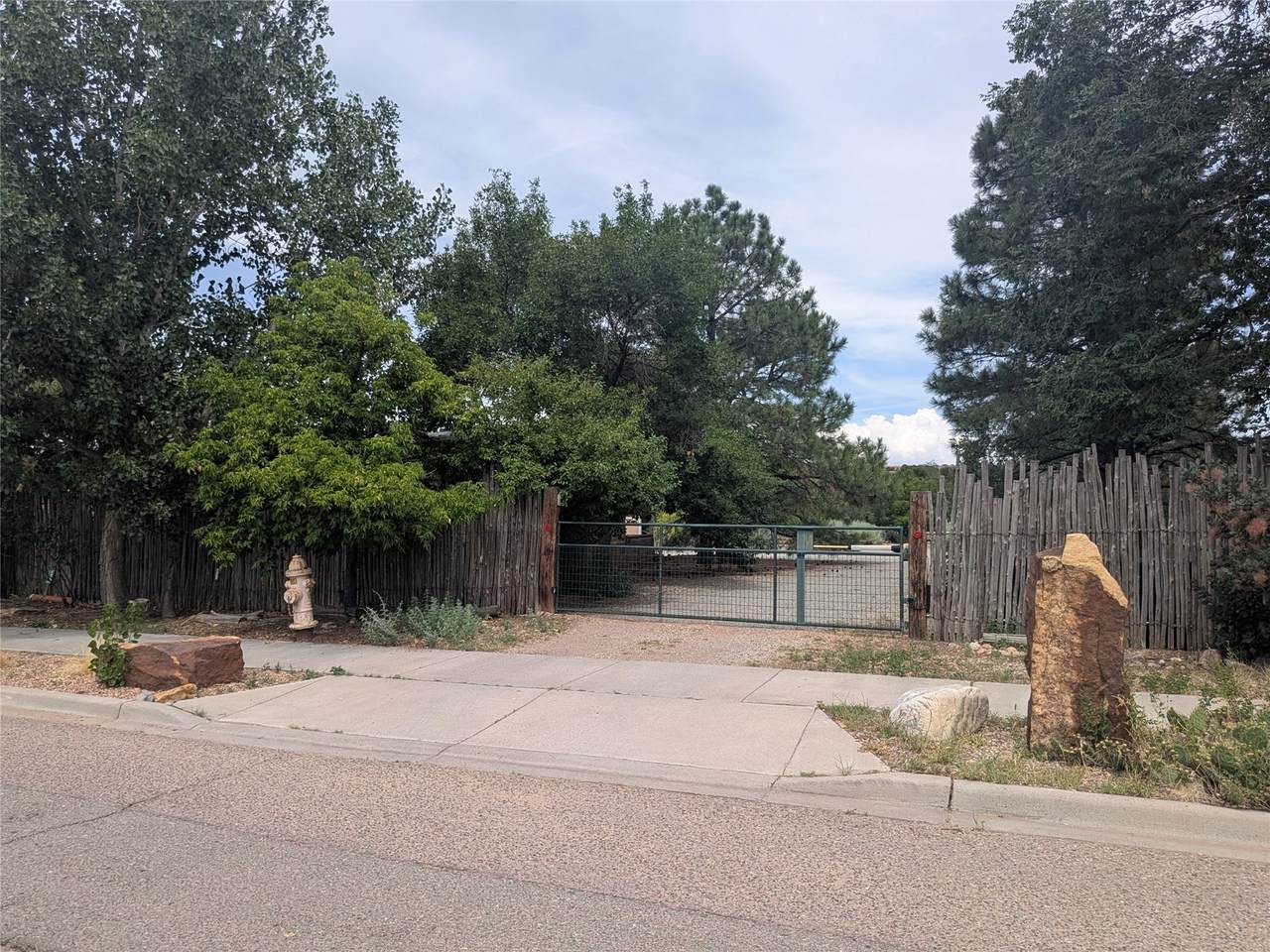 405 La Joya - Photo 1