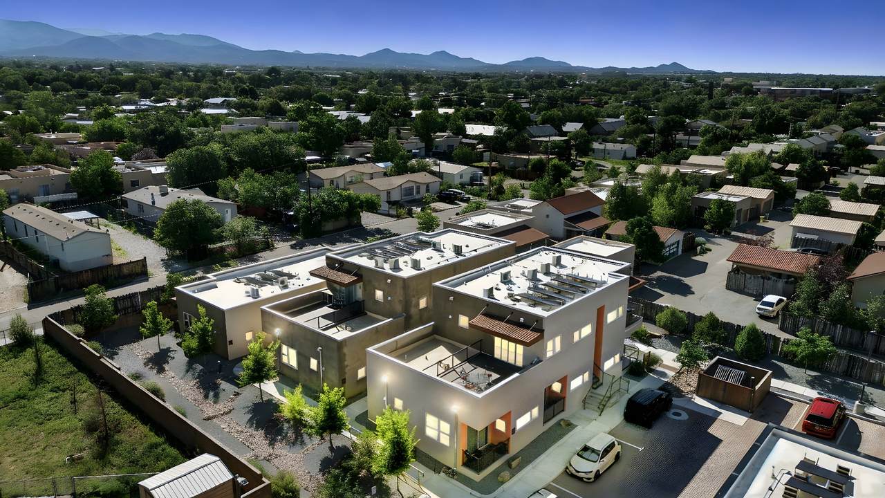 1113 Paseo Corazon - Photo 1