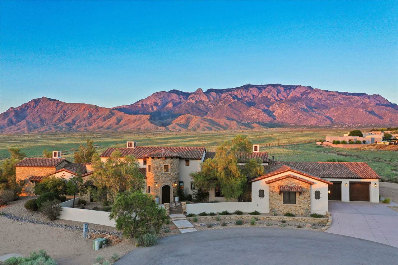 8906 Paramount Court - Photo 1