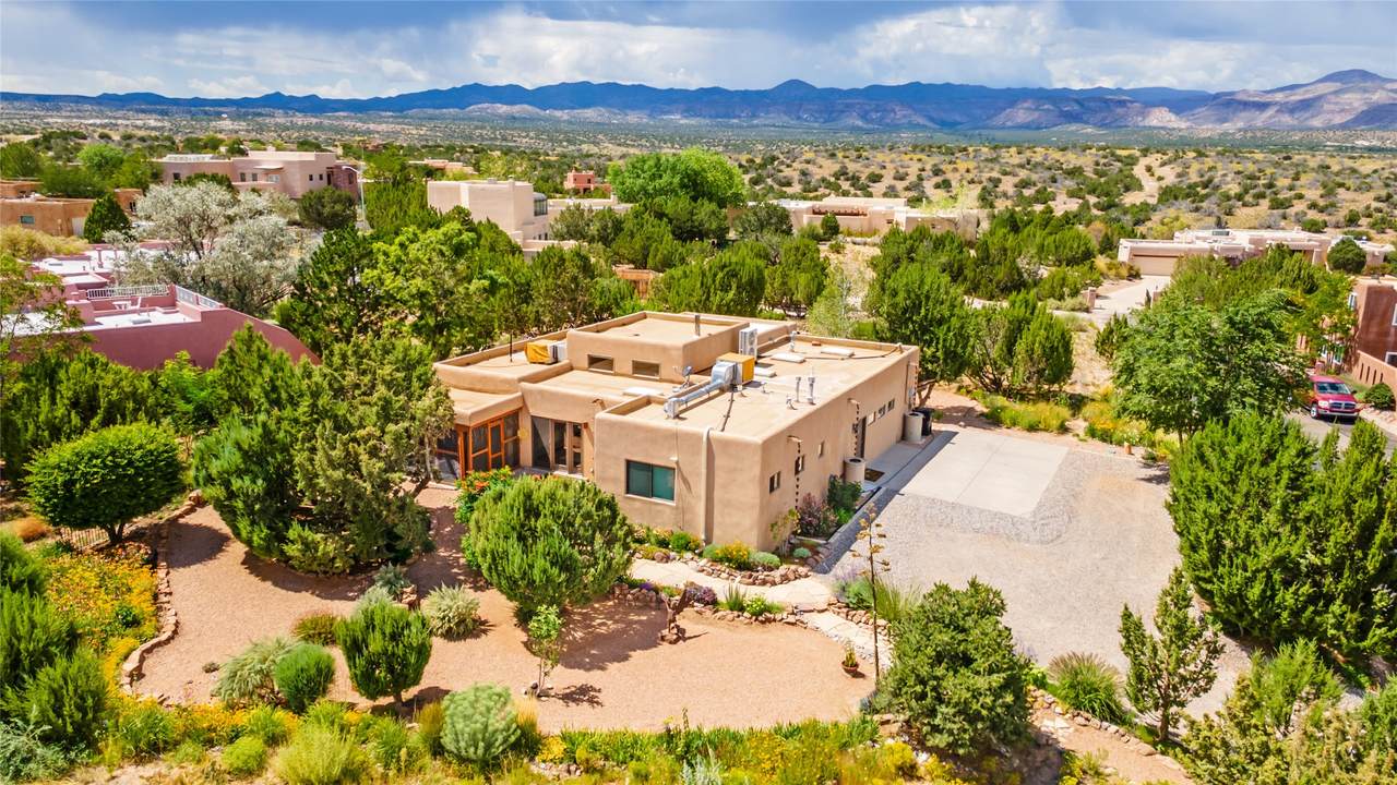 6106 Hoochaneetsa Plaza - Photo 1