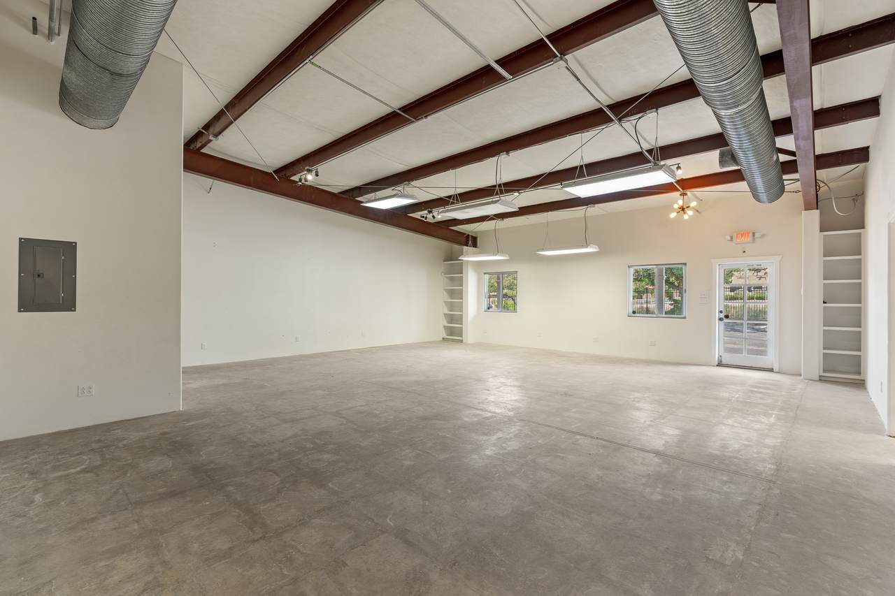 906 Saint Francis - Photo 1