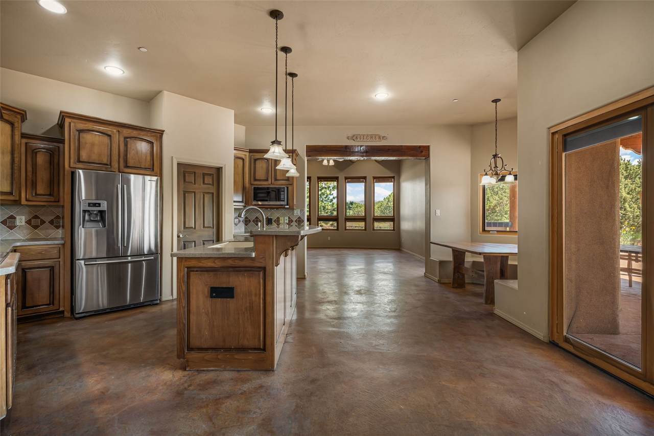 12 Estancia Court - Photo 1