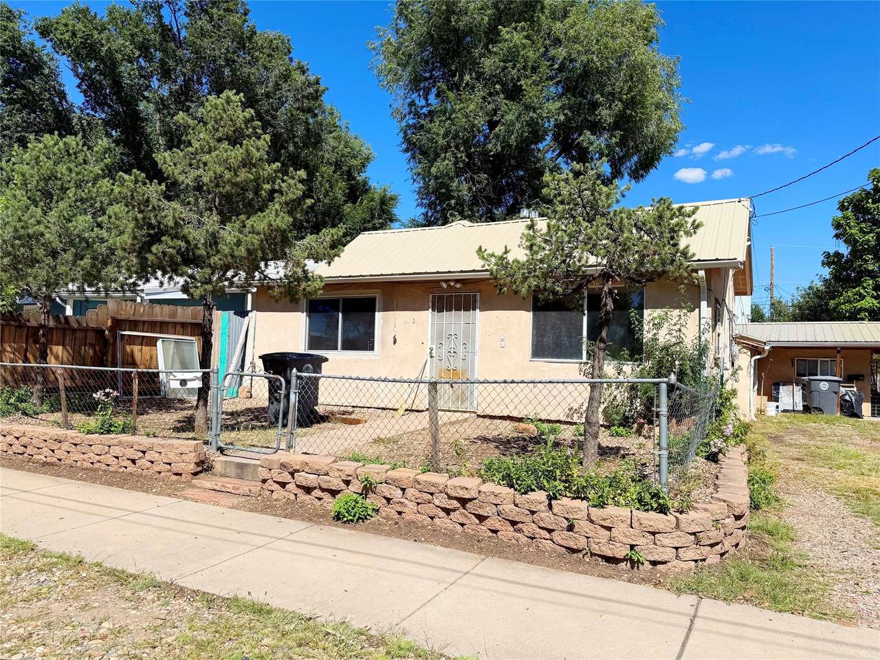 1412 8th Street - Photo 1