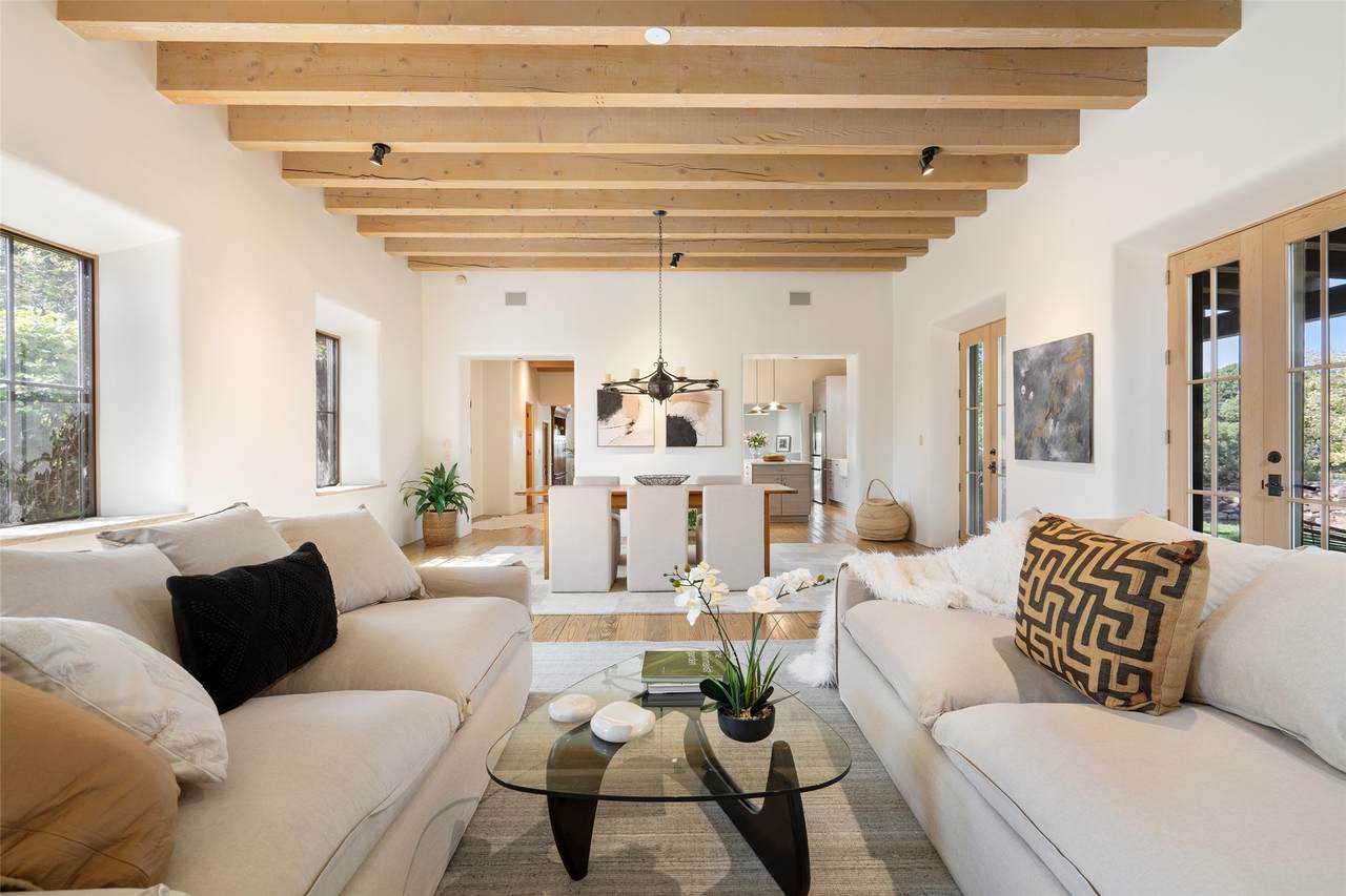 107 Wildflower Drive - Photo 1