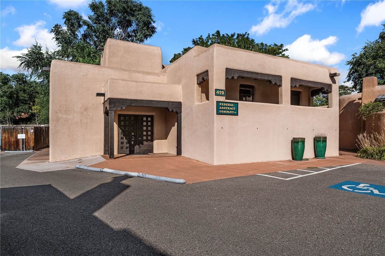 419 Palace Avenue - Photo 1