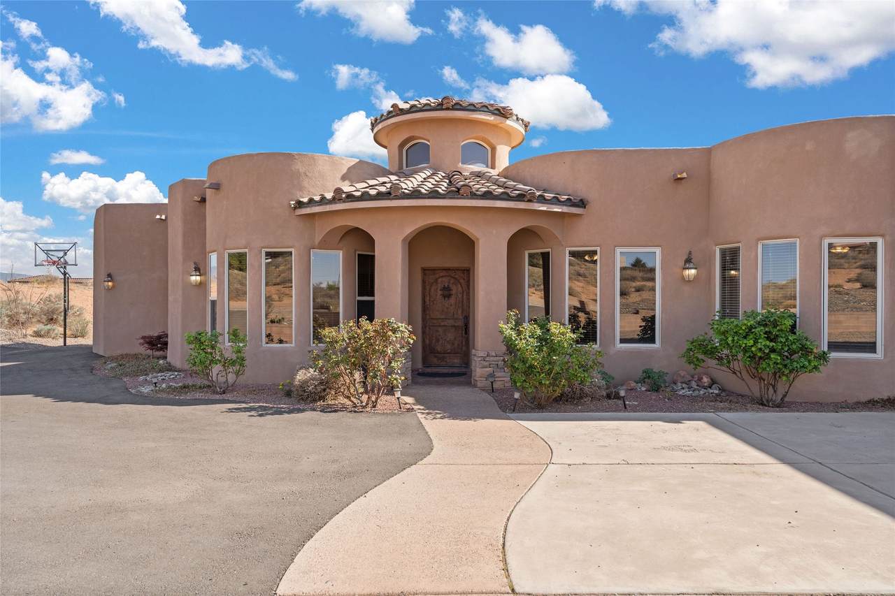 5720 Rio Lama Road - Photo 1