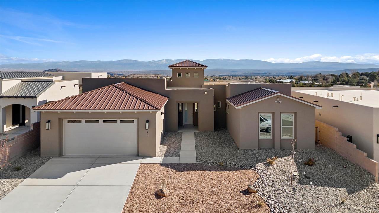 20 Confianza - Photo 1