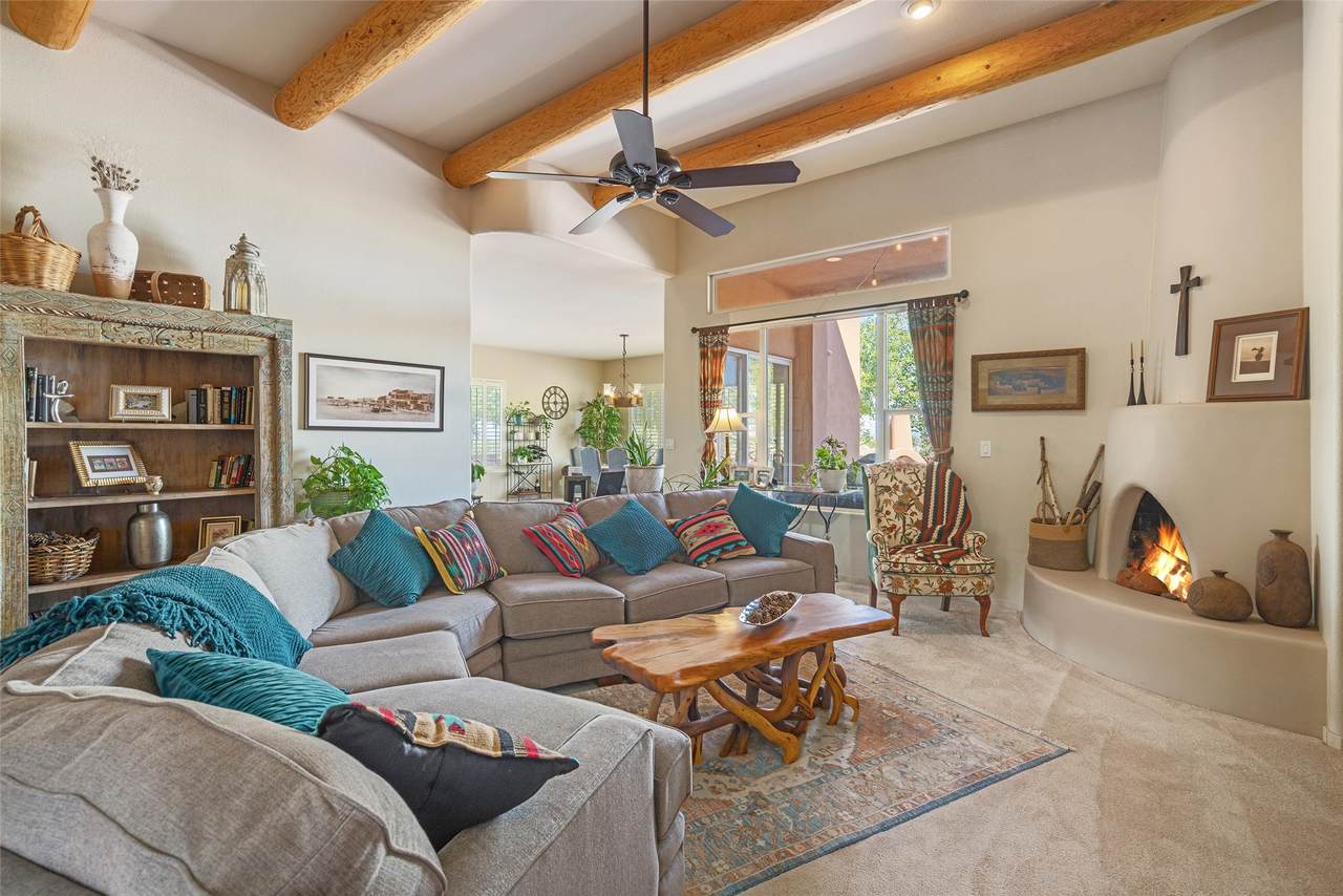 7 Westwind - Photo 1