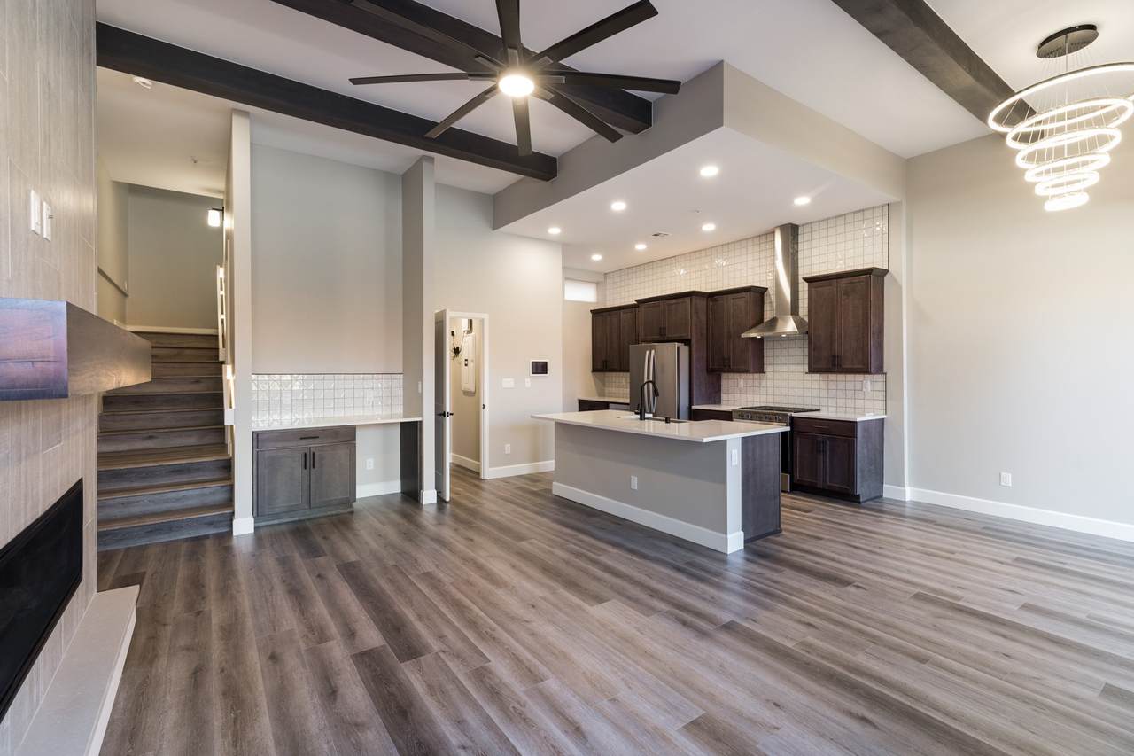 742 Avenida Veracruz - Photo 1