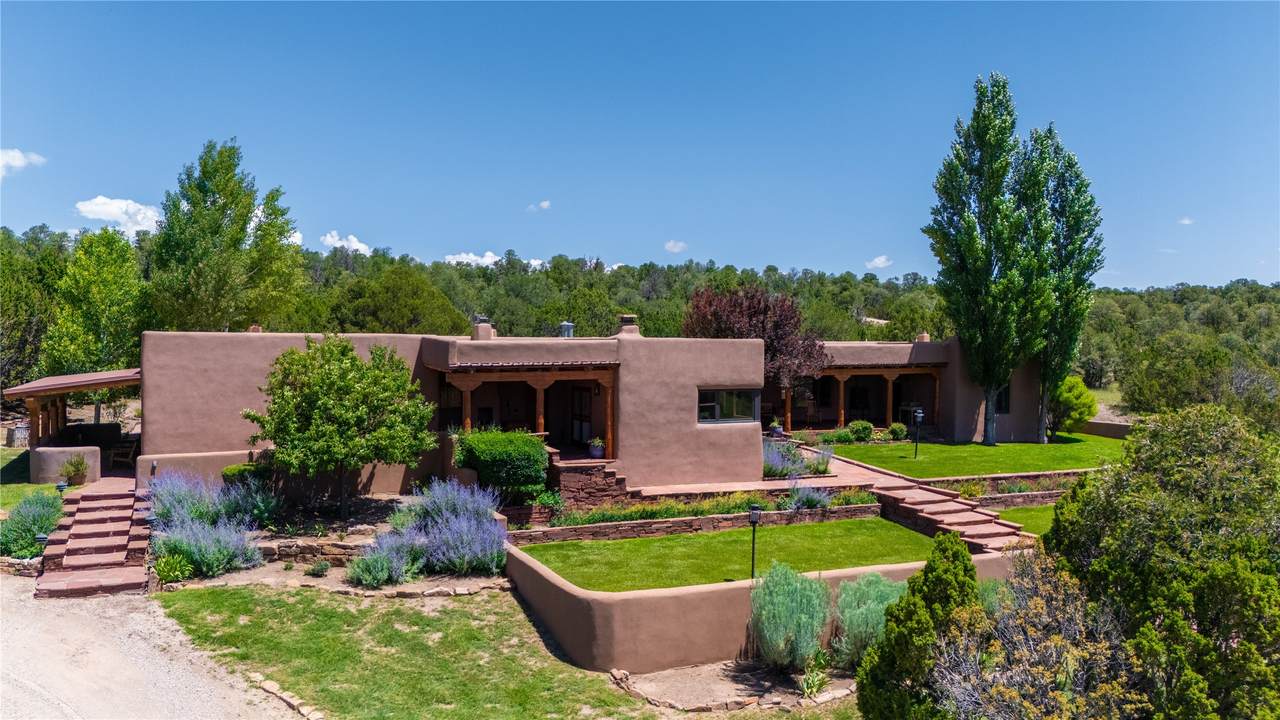 16 Dead Horse Ranch Road - Photo 1