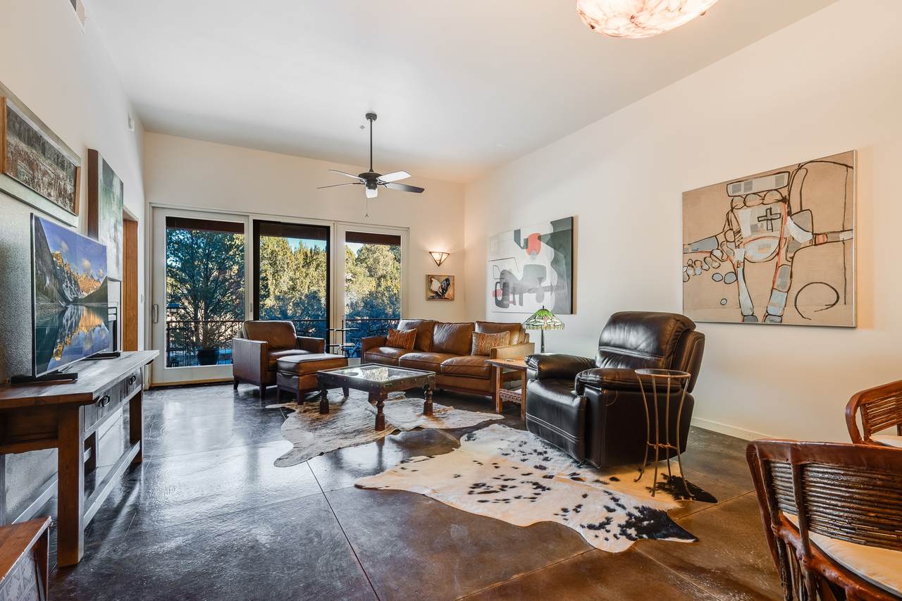 608 Avenida Villahermosa - Photo 1