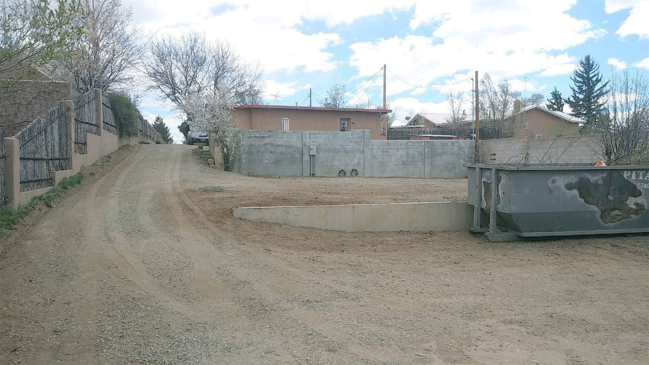 1304 Montoya Place - Photo 1