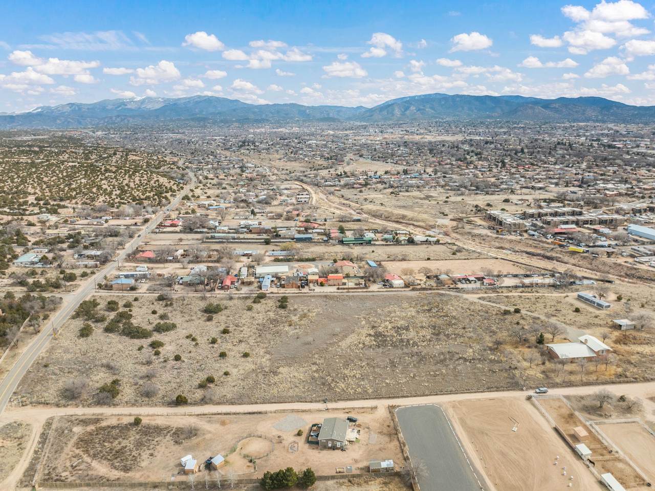 https://bt-photos.global.ssl.fastly.net/santafe/1280_boomver_1_202600572-2.jpg