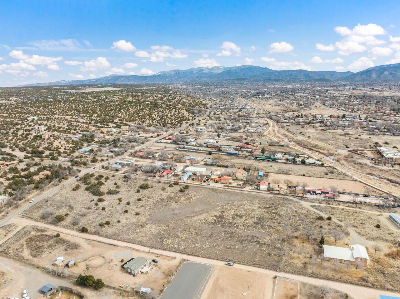 https://bt-photos.global.ssl.fastly.net/santafe/1280_boomver_1_202600572-2.jpg