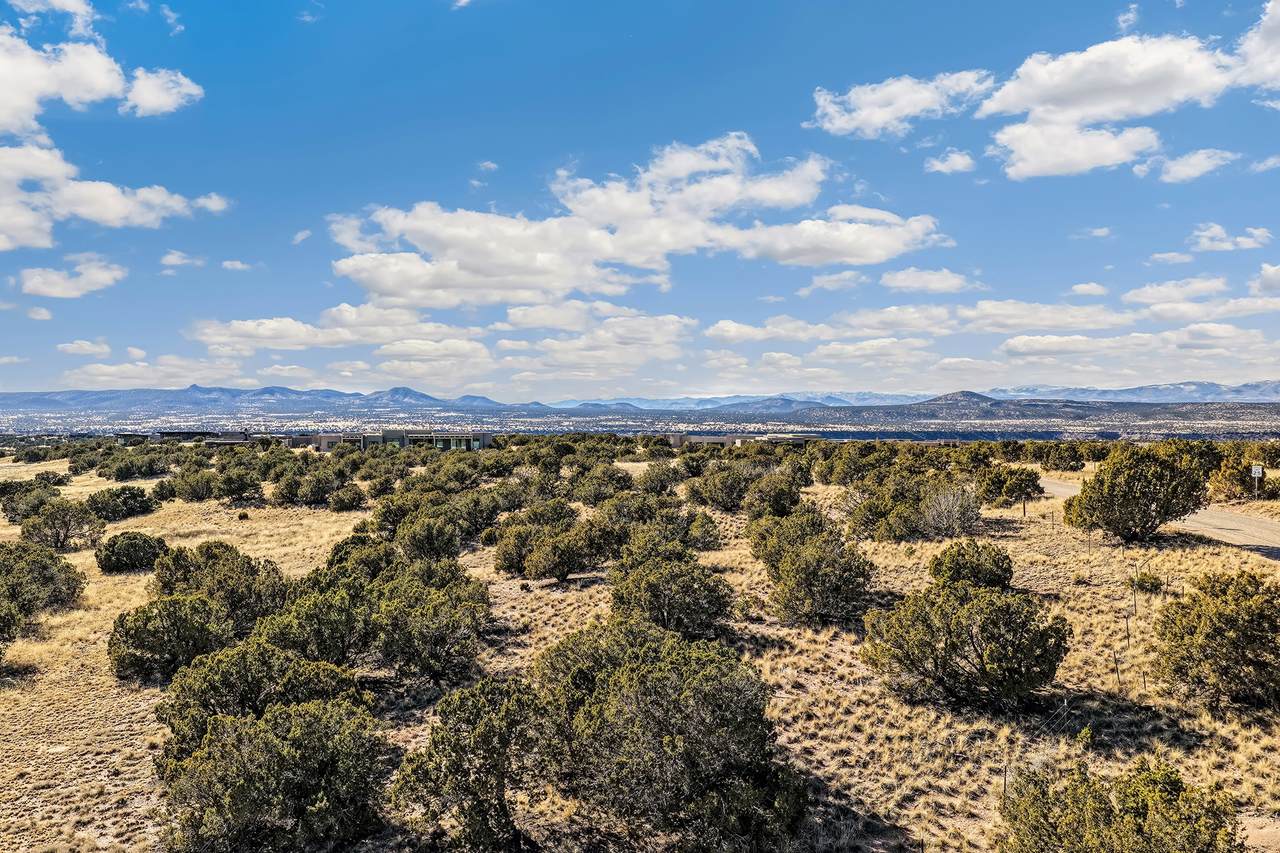 https://bt-photos.global.ssl.fastly.net/santafe/1280_boomver_1_202600576-2.jpg