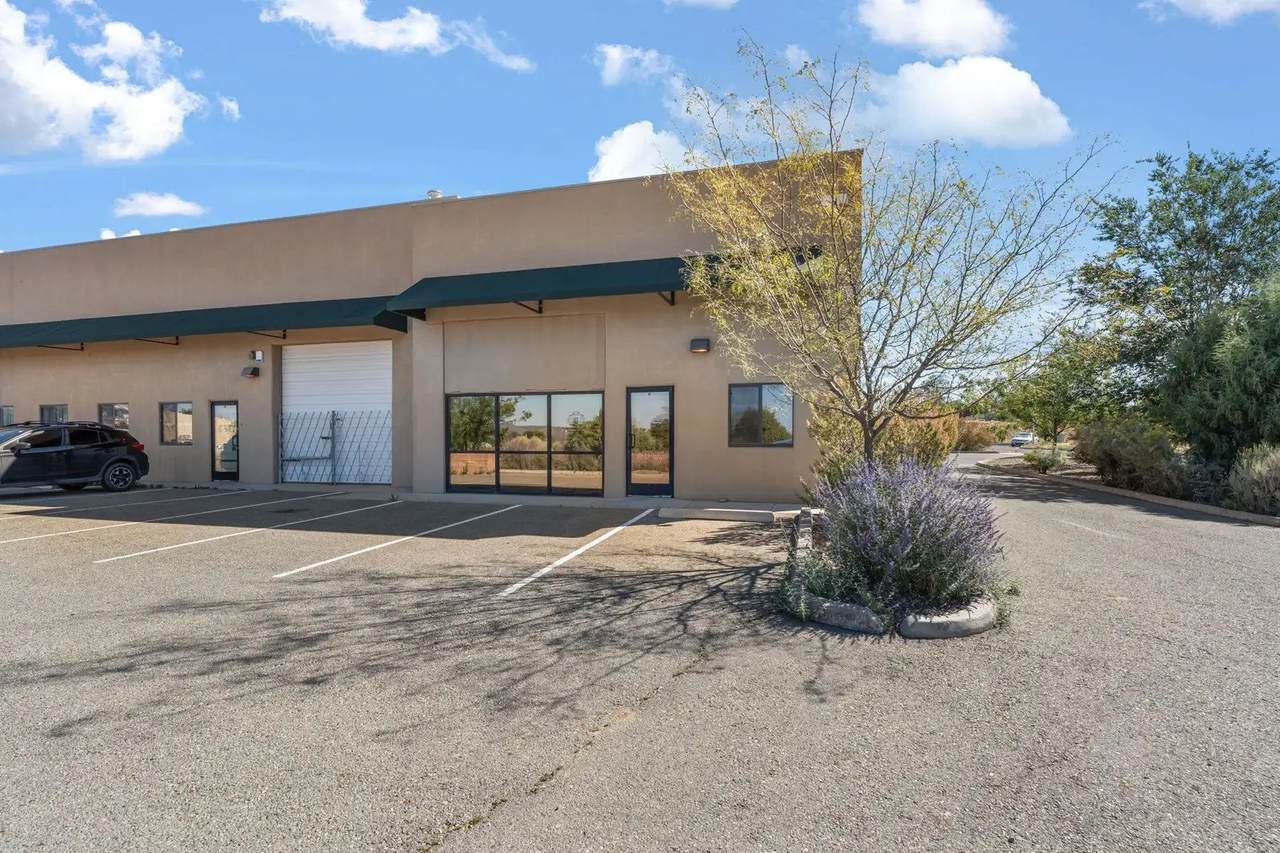 3831 Thomas Road - Photo 1