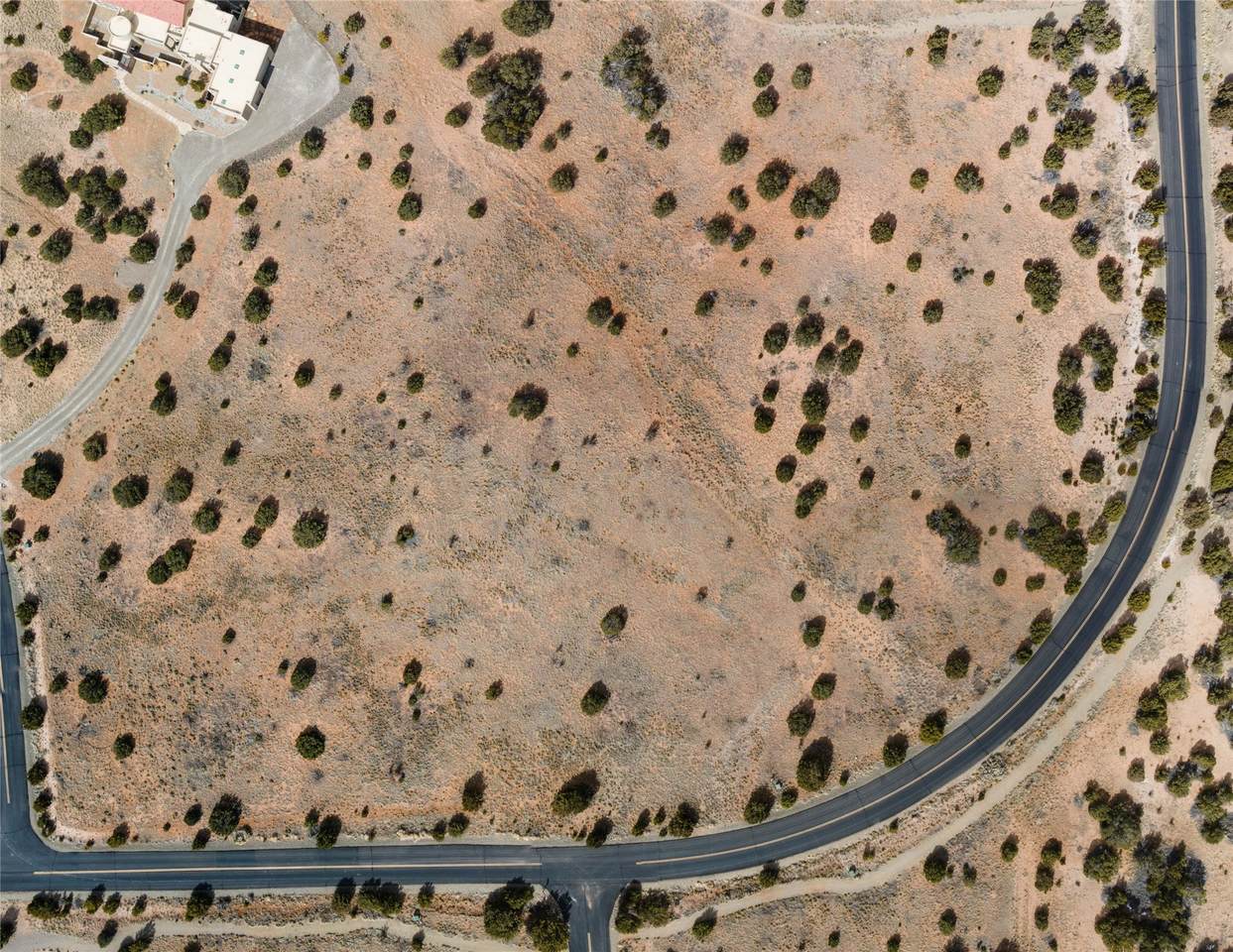 https://bt-photos.global.ssl.fastly.net/santafe/1280_boomver_1_202600682-2.jpg