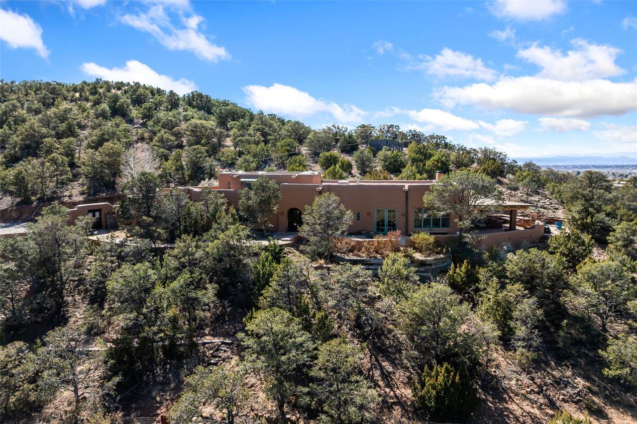 642 Camino De La Luz - Photo 1
