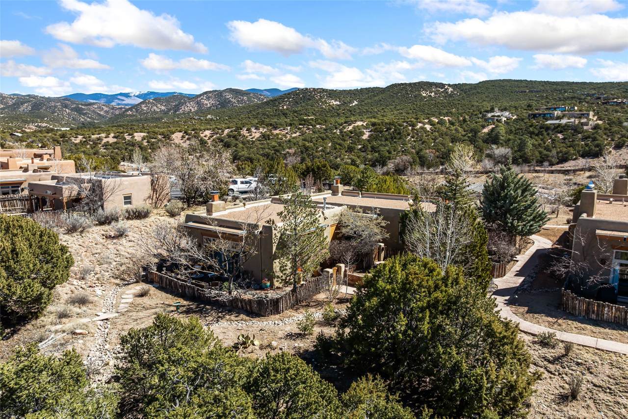 https://bt-photos.global.ssl.fastly.net/santafe/1280_boomver_1_202600815-2.jpg