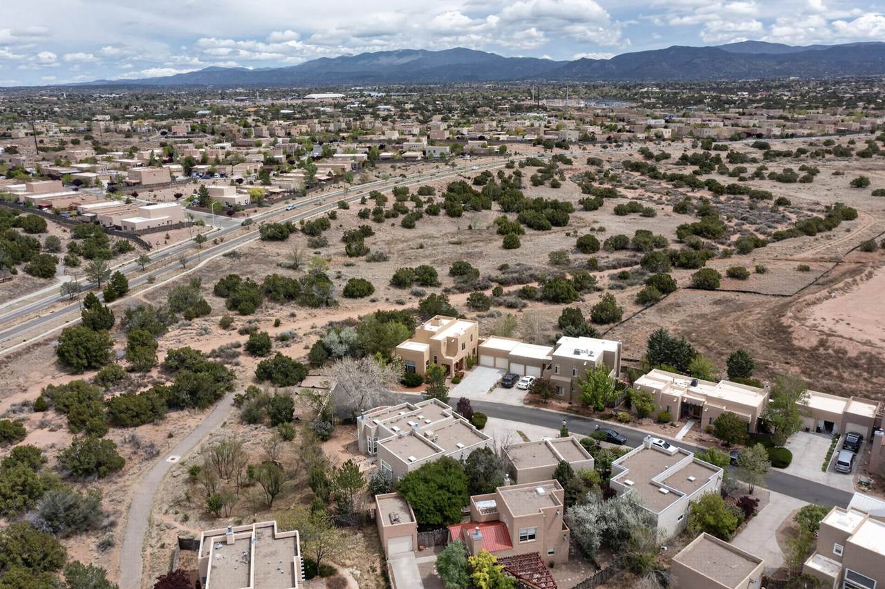 https://bt-photos.global.ssl.fastly.net/santafe/1280_boomver_1_202600851-2.jpg