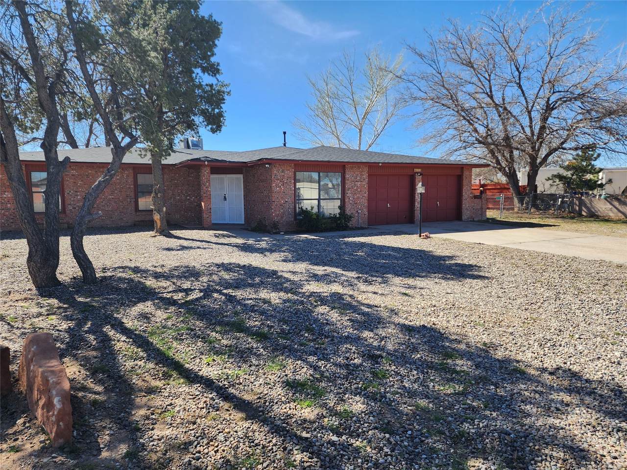 405 Godfrey Avenue - Photo 1
