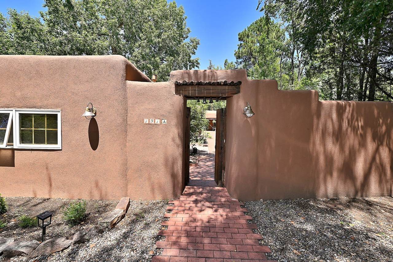 https://bt-photos.global.ssl.fastly.net/santafe/1280_boomver_1_202600950-2.jpg