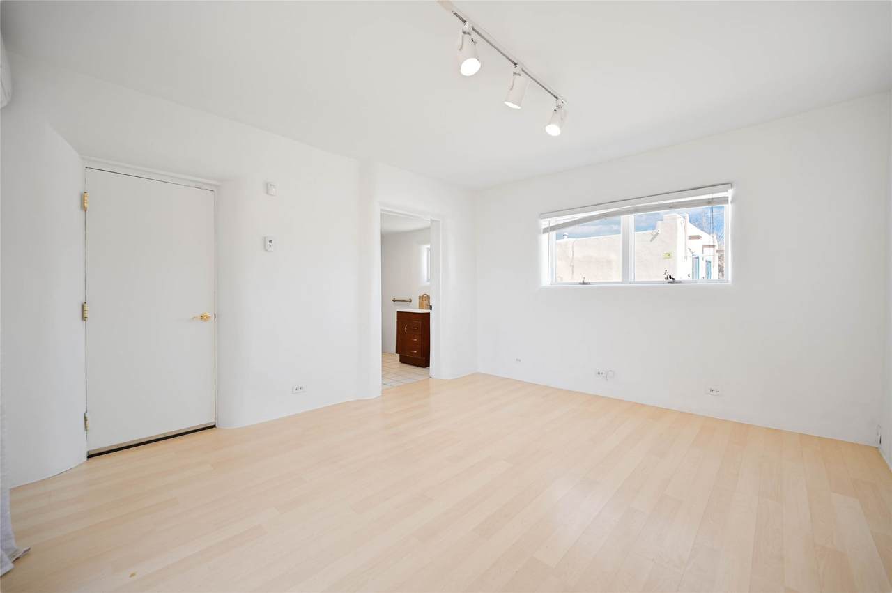 501 Franklin Avenue - Photo 1