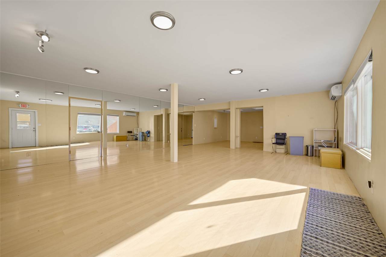 https://bt-photos.global.ssl.fastly.net/santafe/1280_boomver_1_202600982-2.jpg