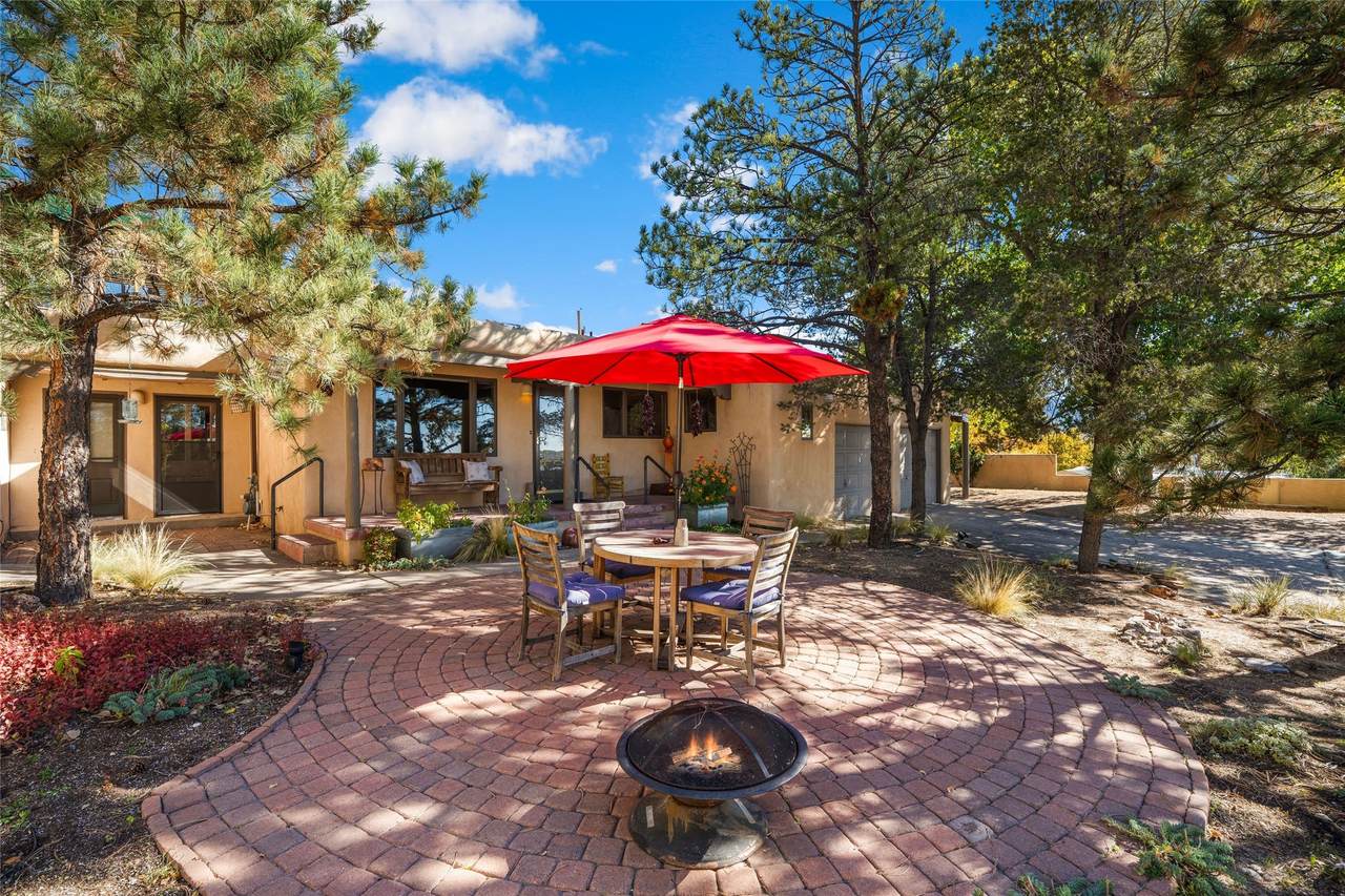 https://bt-photos.global.ssl.fastly.net/santafe/1280_boomver_1_202601096-2.jpg