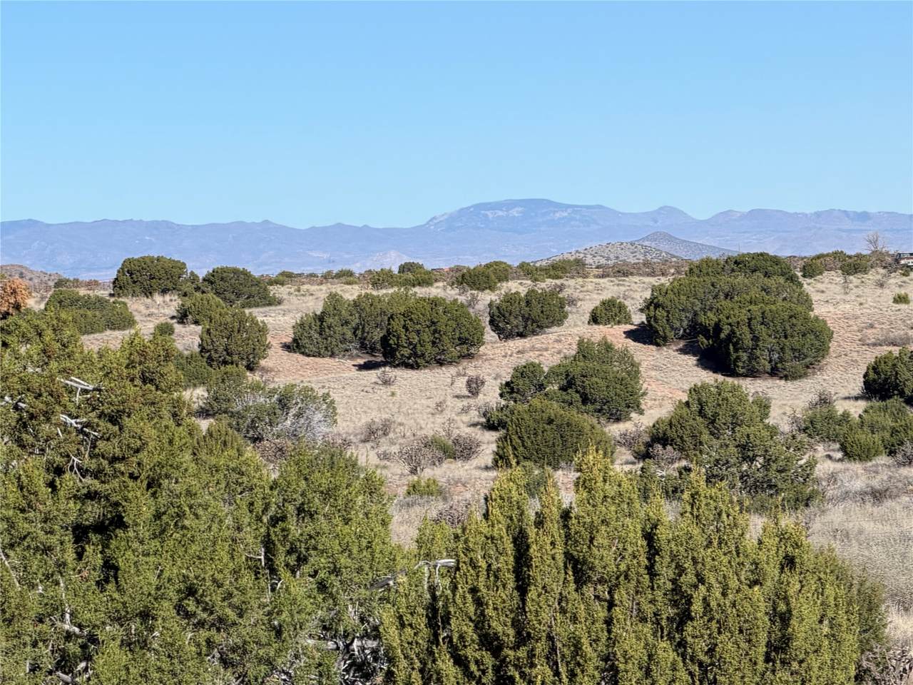 https://bt-photos.global.ssl.fastly.net/santafe/1280_boomver_1_202601106-2.jpg