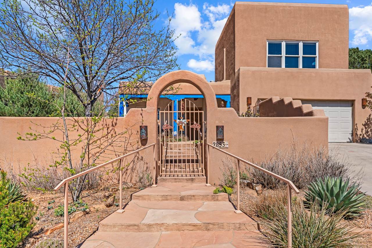 2853 Pueblo Jacona - Photo 1