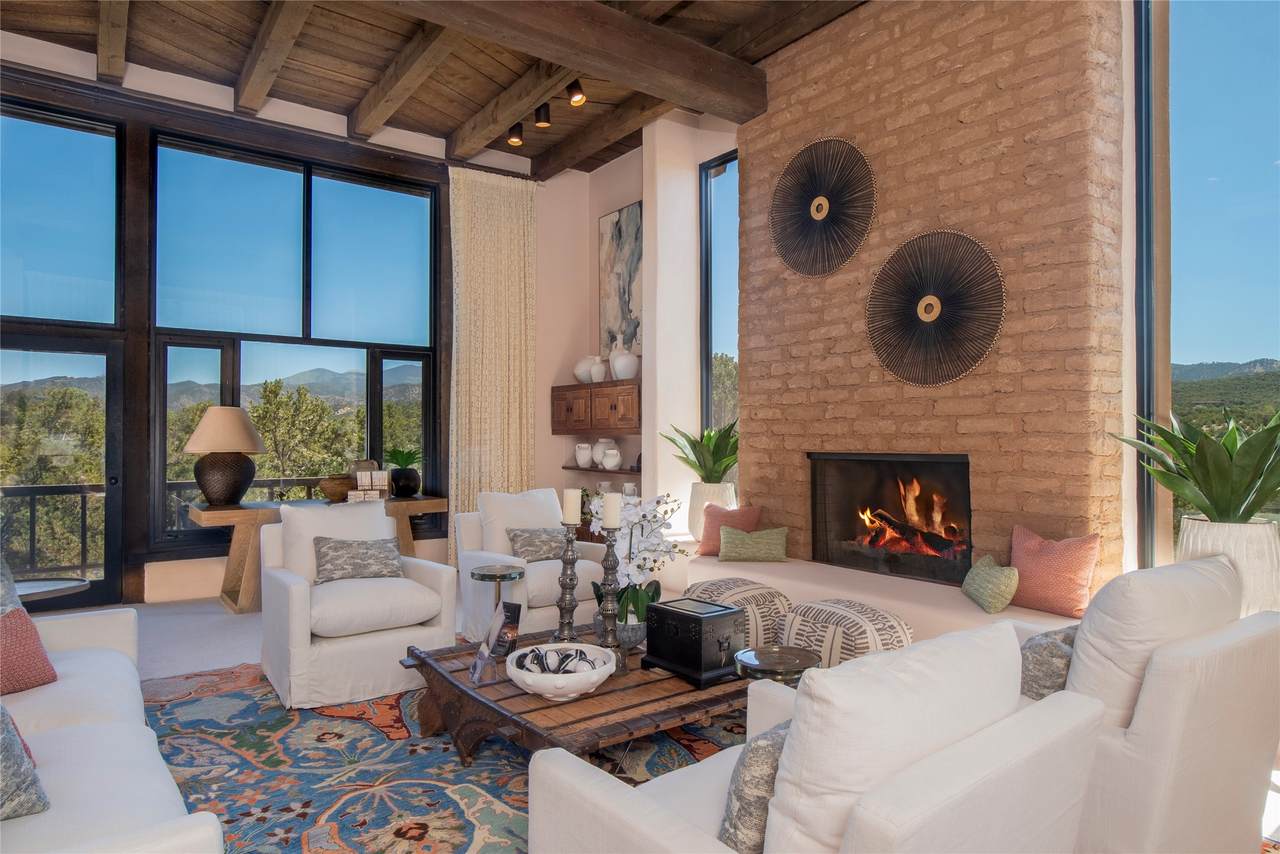 119 Circle Drive - Photo 1