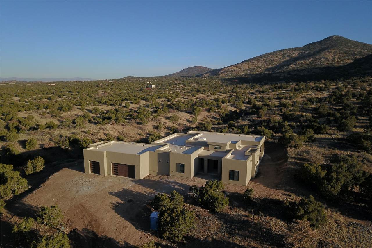 https://bt-photos.global.ssl.fastly.net/santafe/1280_boomver_1_202601312-2.jpg