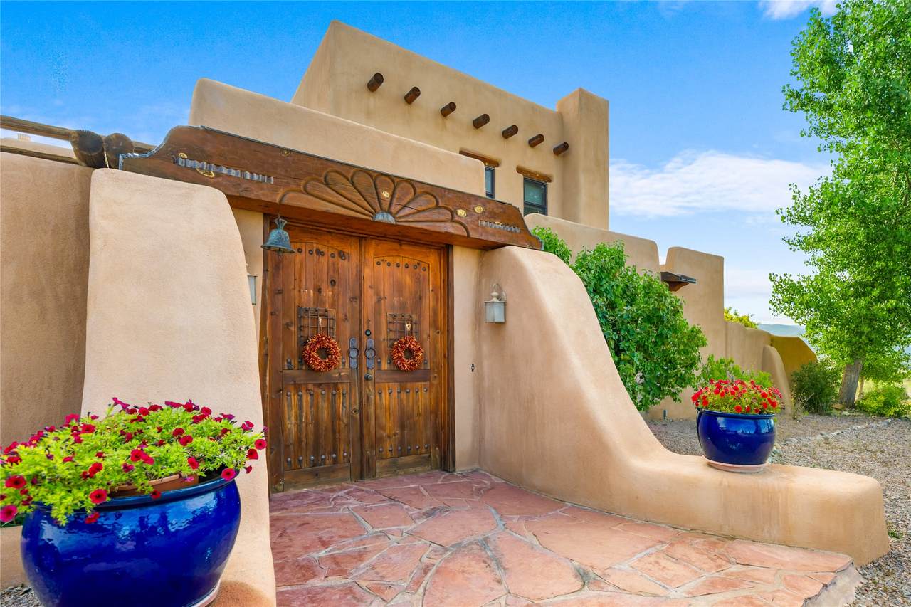 https://bt-photos.global.ssl.fastly.net/santafe/1280_boomver_1_202601326-2.jpg