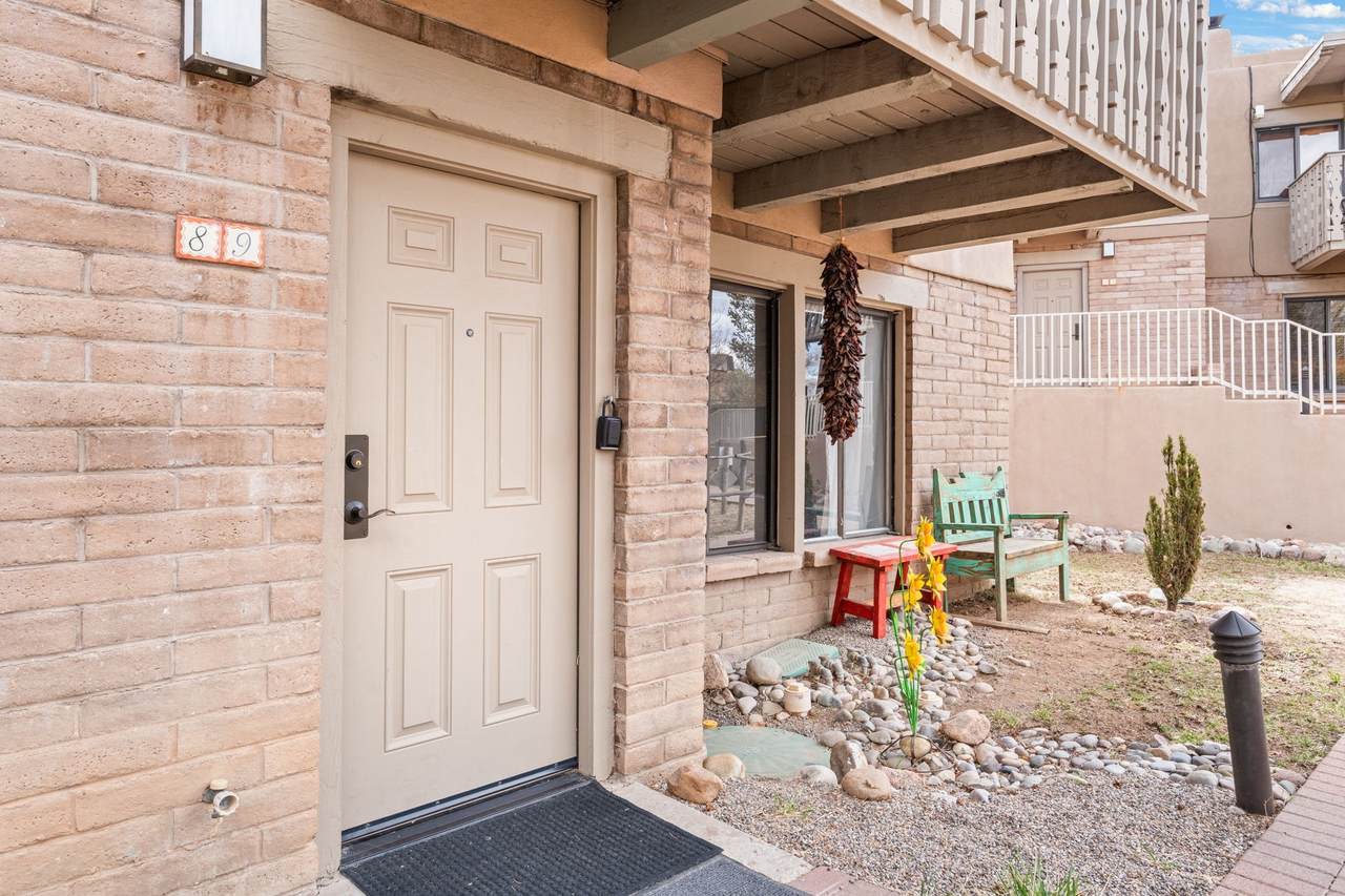 320 Artist Road - Photo 1