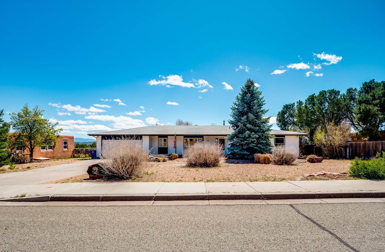 51 Grand Canyon Drive - Photo 1