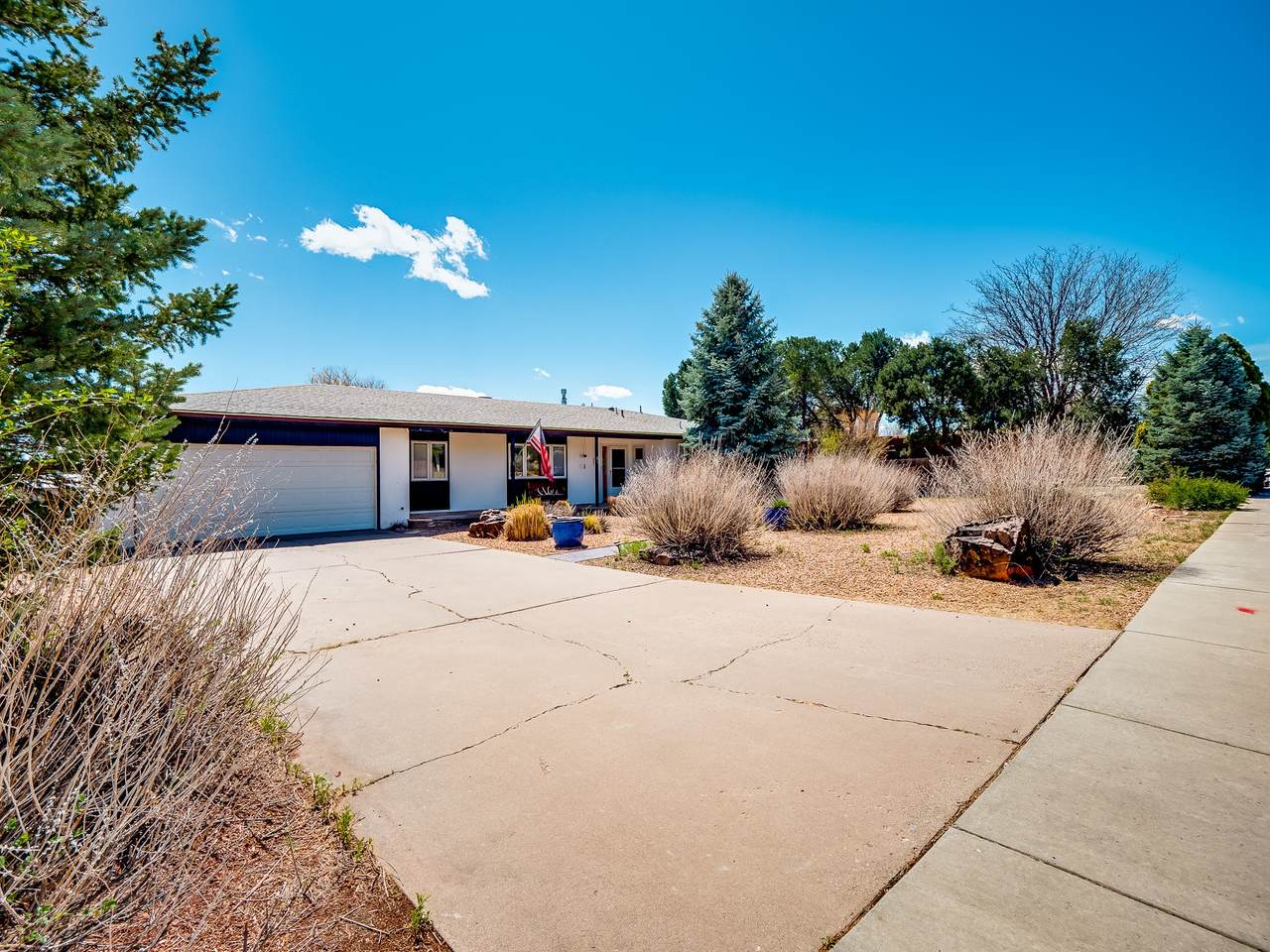 https://bt-photos.global.ssl.fastly.net/santafe/1280_boomver_1_202601435-2.jpg