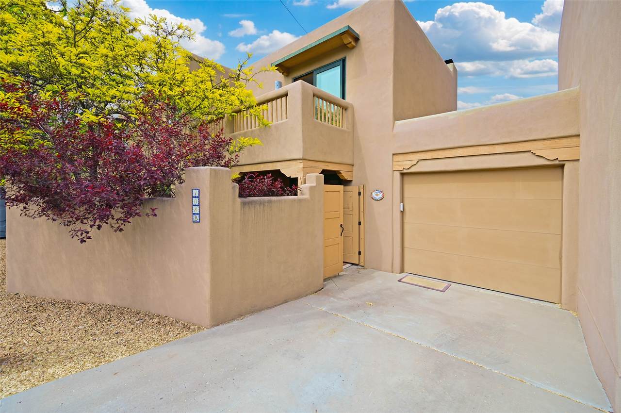 108 Monte Vista Place - Photo 1