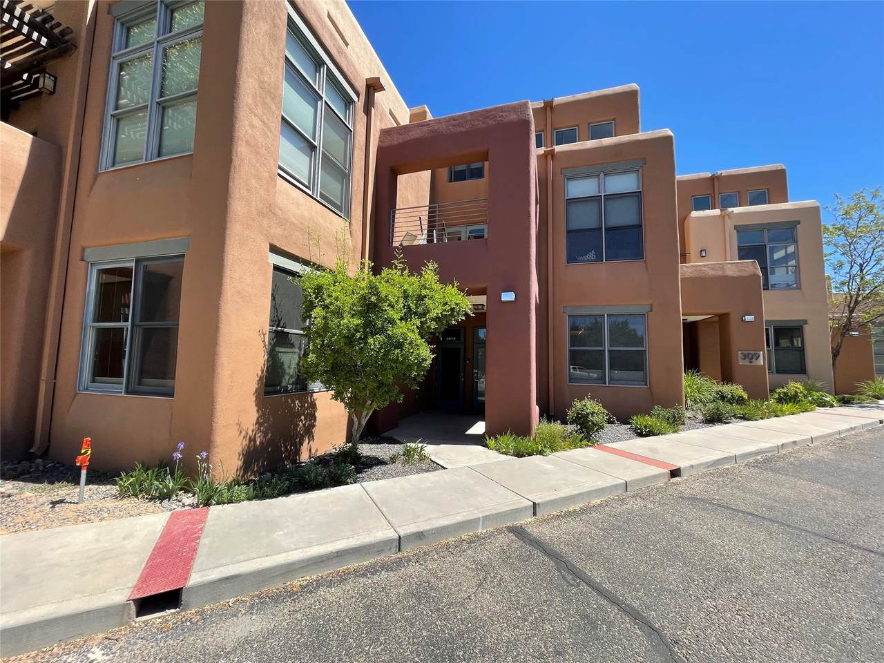 1012 Marquez Place - Photo 1