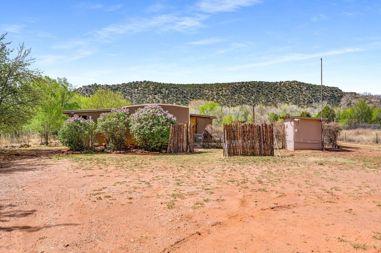 812 Nm Highway 3 - Photo 1