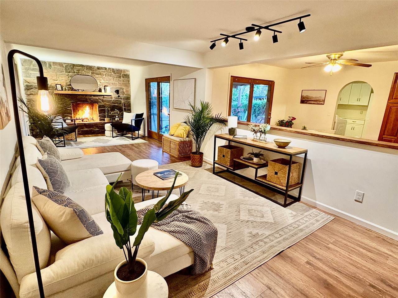 3332 Siringo Road - Photo 1