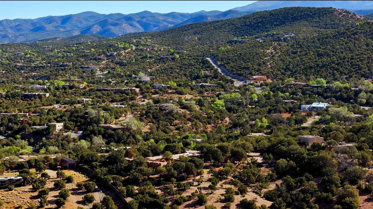 946 Cerro De La Paz - Photo 1