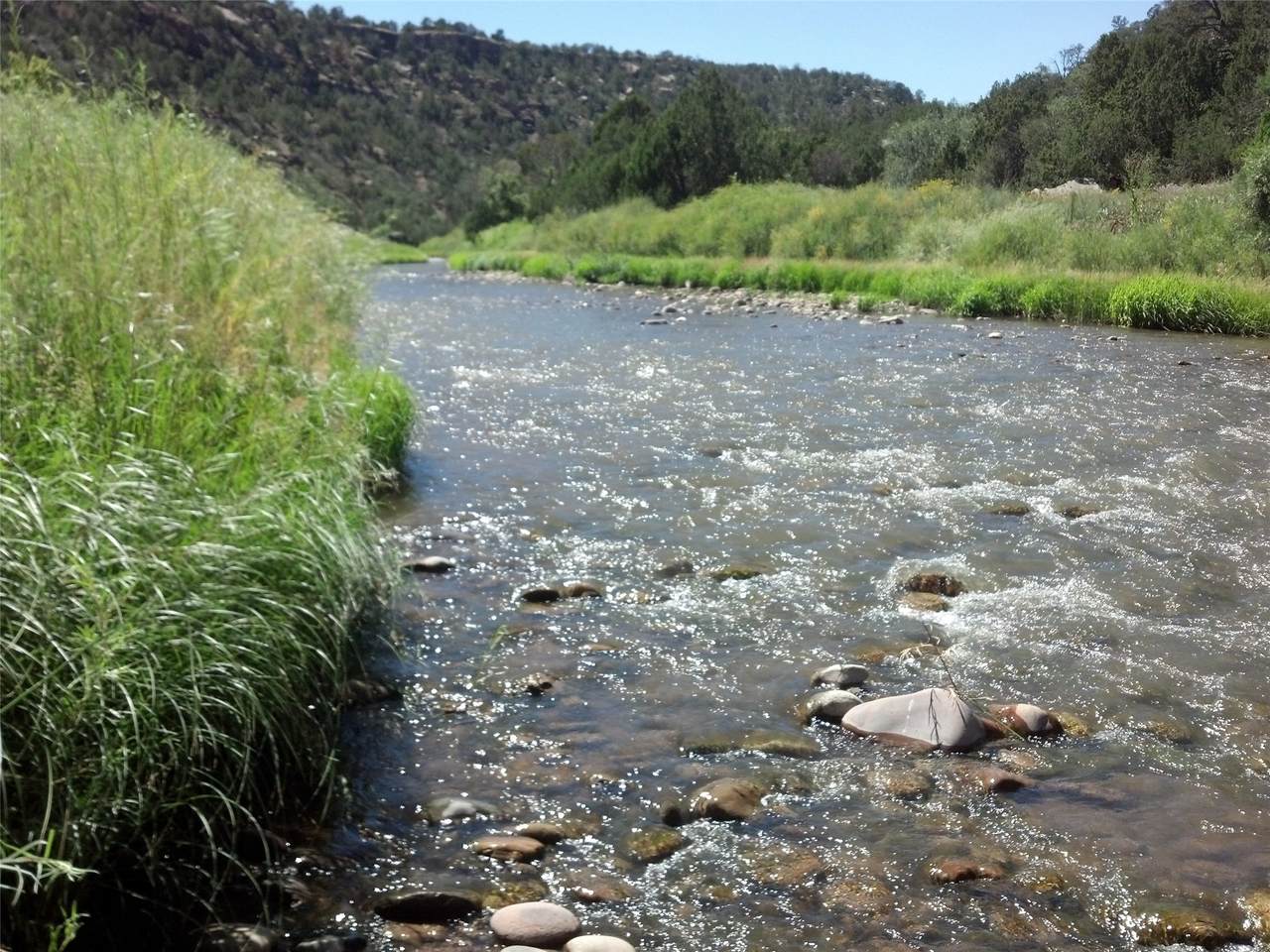 https://bt-photos.global.ssl.fastly.net/santafe/1280_boomver_1_202601590-2.jpg